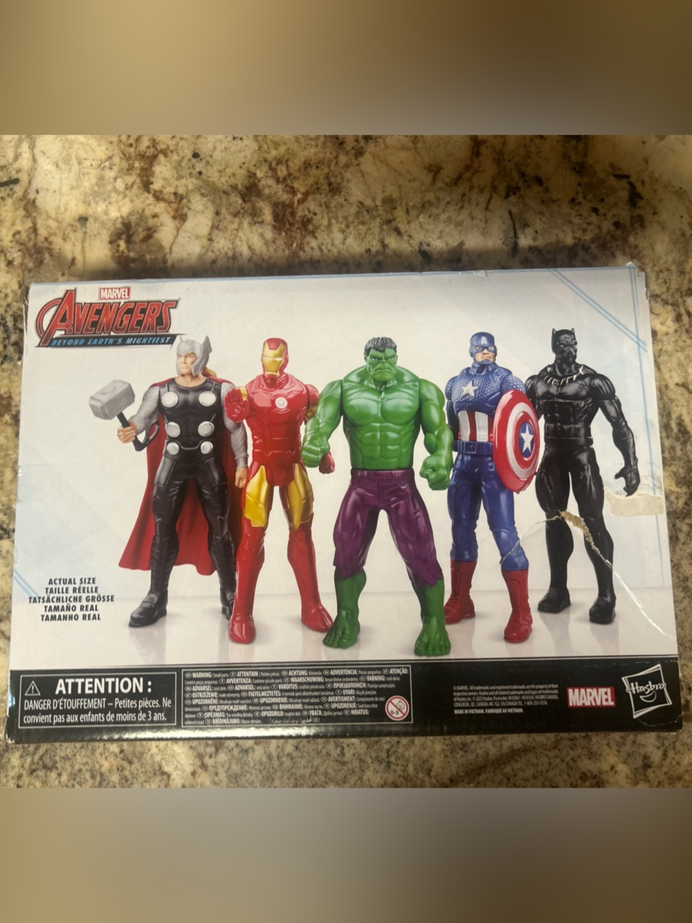 NIB Marvel Avengers 5 Figure Set 7” Beyond Earth’s Mightiest Superheroes